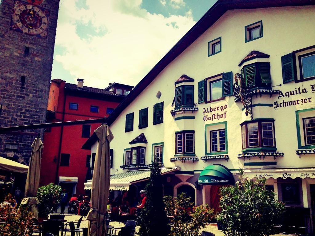 Hotel Aquila Nera - Schwarzer Adler Vipiteno Exterior foto